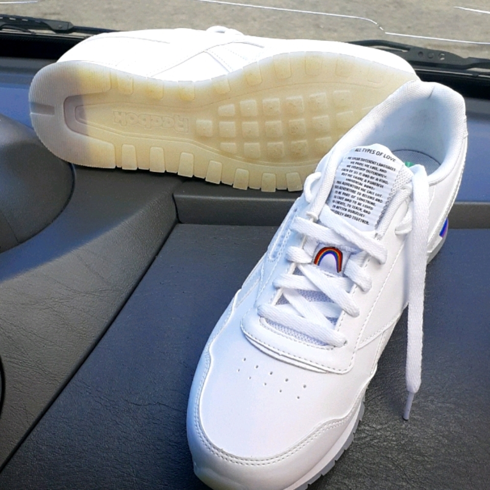 PRIDE Reebok Classics - Picture 2 of 4